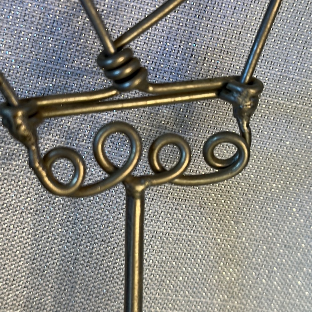 Standing Wire Hand to display jewelry or decor - Picture 4 of 5